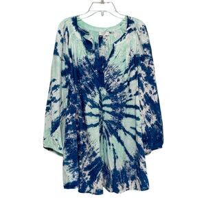 Crown & Ivy Blue and Green Tie-Dye Blouse